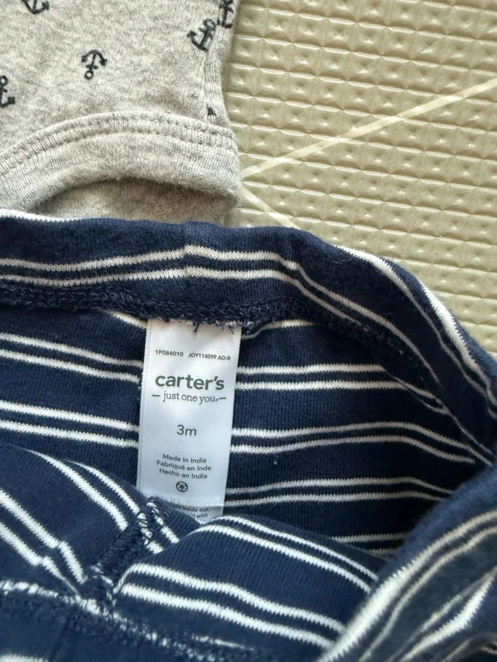 Carters|Baby boy nautical set,Ditsy Anchor Print Bodysuit & Navy Striped Pants•